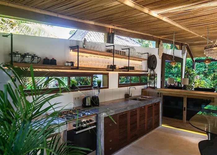 Leon Bali - Adult Only Bed and breakfast
