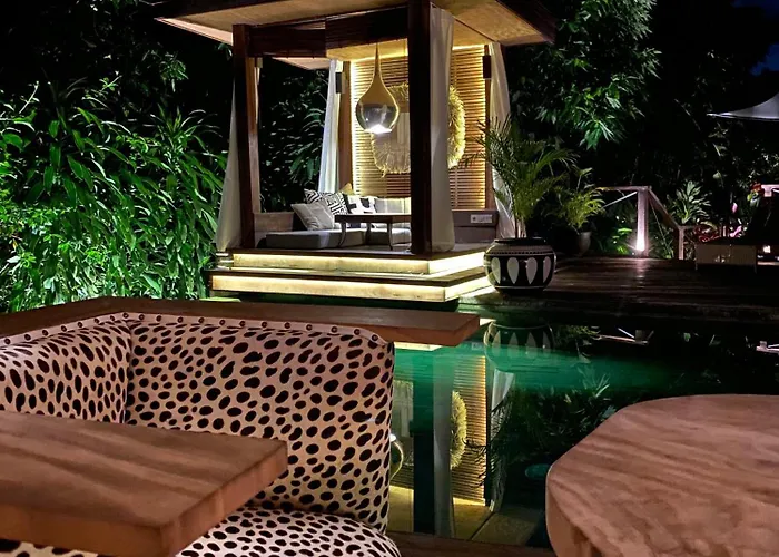 Leon Bali - Adult Only Bed and breakfast
